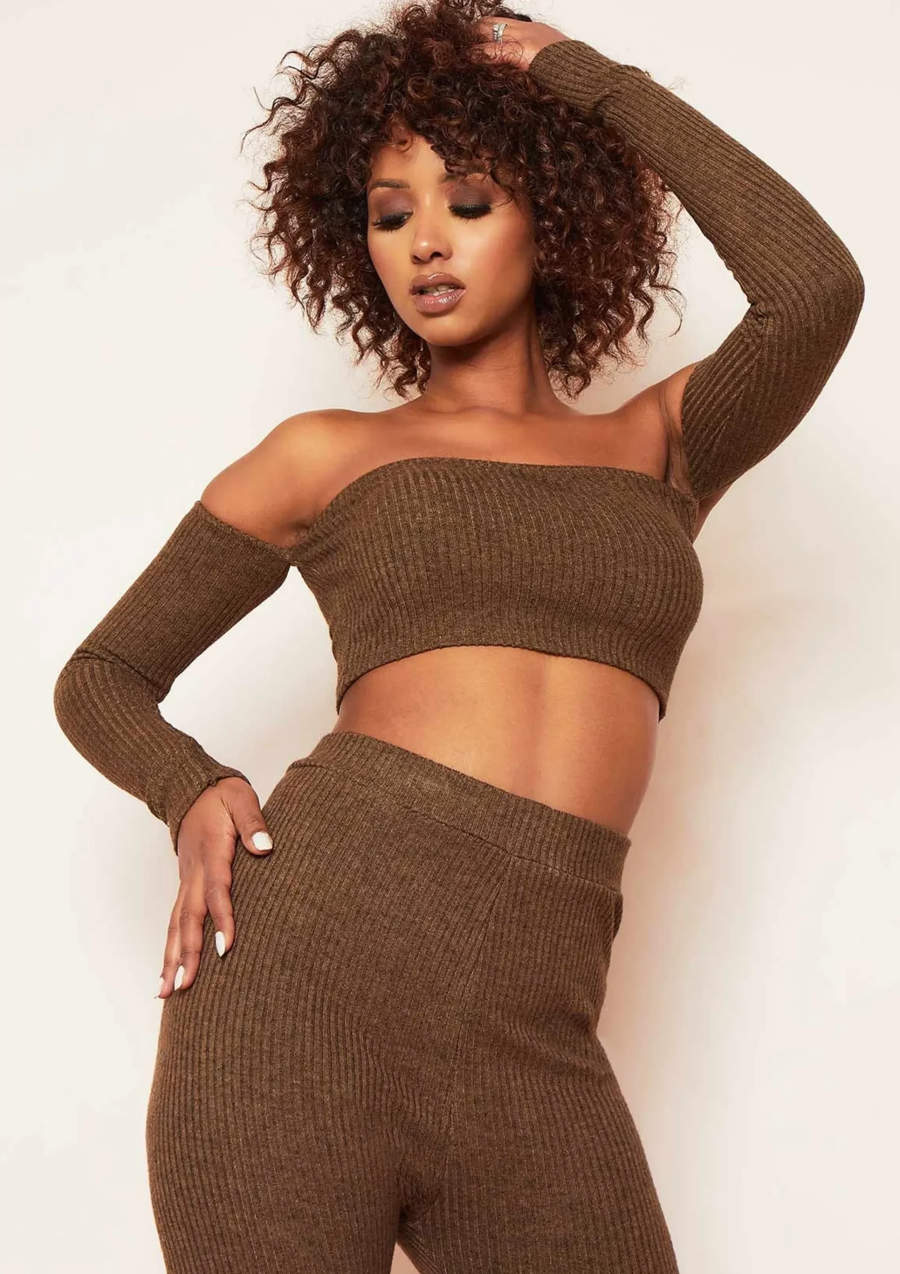 Claire Chocolate Soft Rib Bardot Long Sleeve Crop Top^Missy Empire Outlet