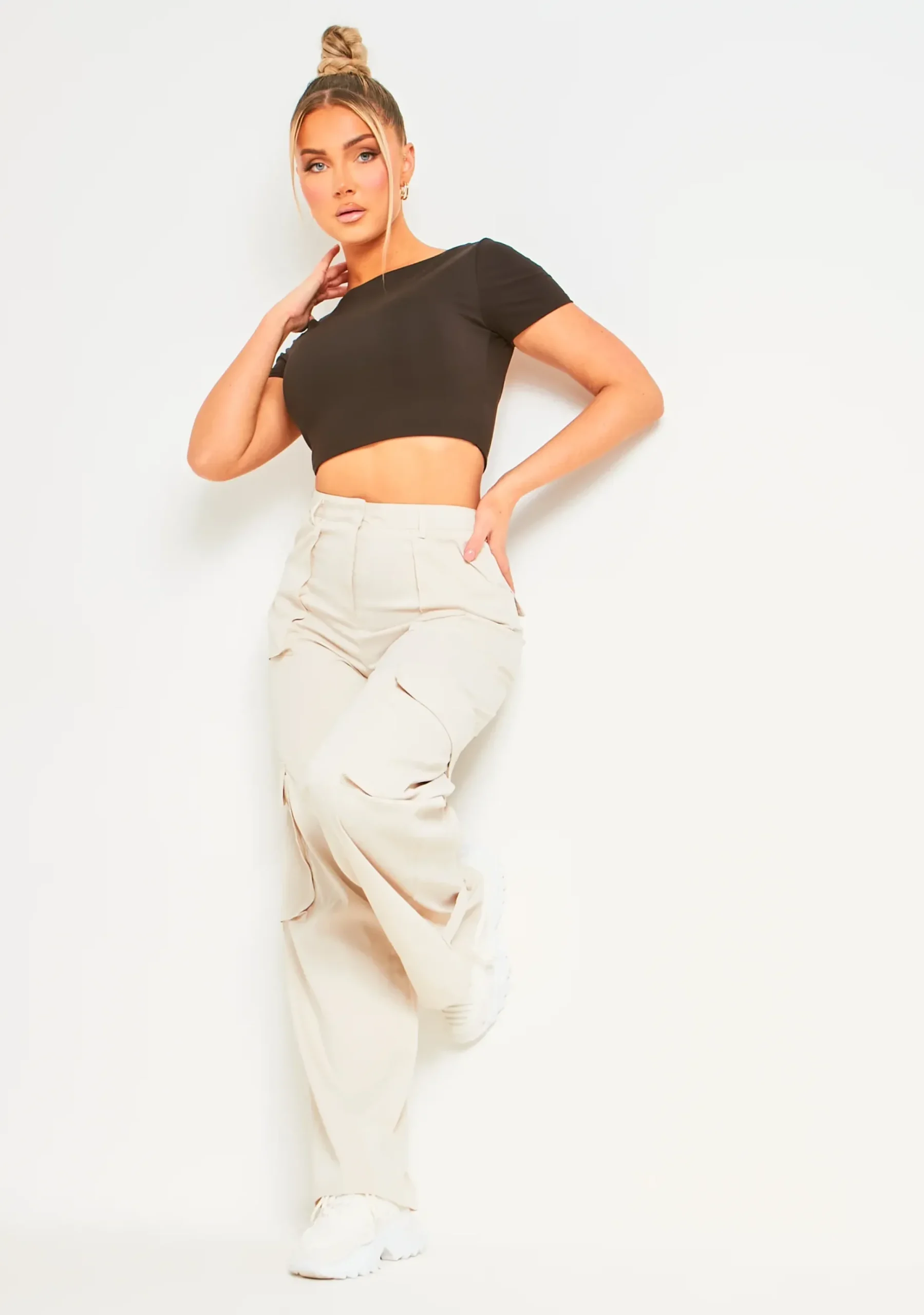 Elle Black Premium Sculpt Backless Crop Top^Missy Empire Sale
