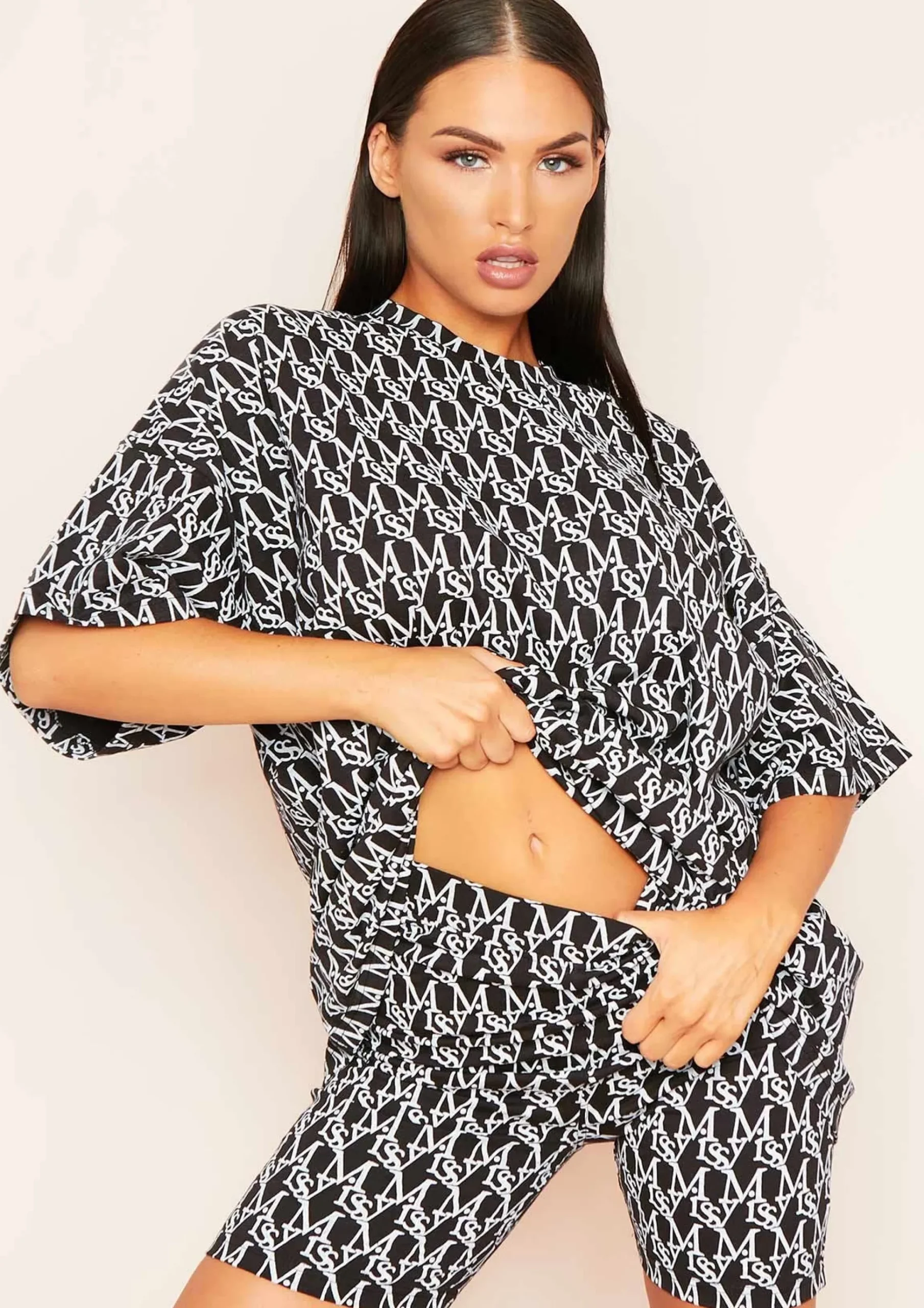 Heidi Black Missy Print Branded Oversized T-Shirt^Missy Empire Hot