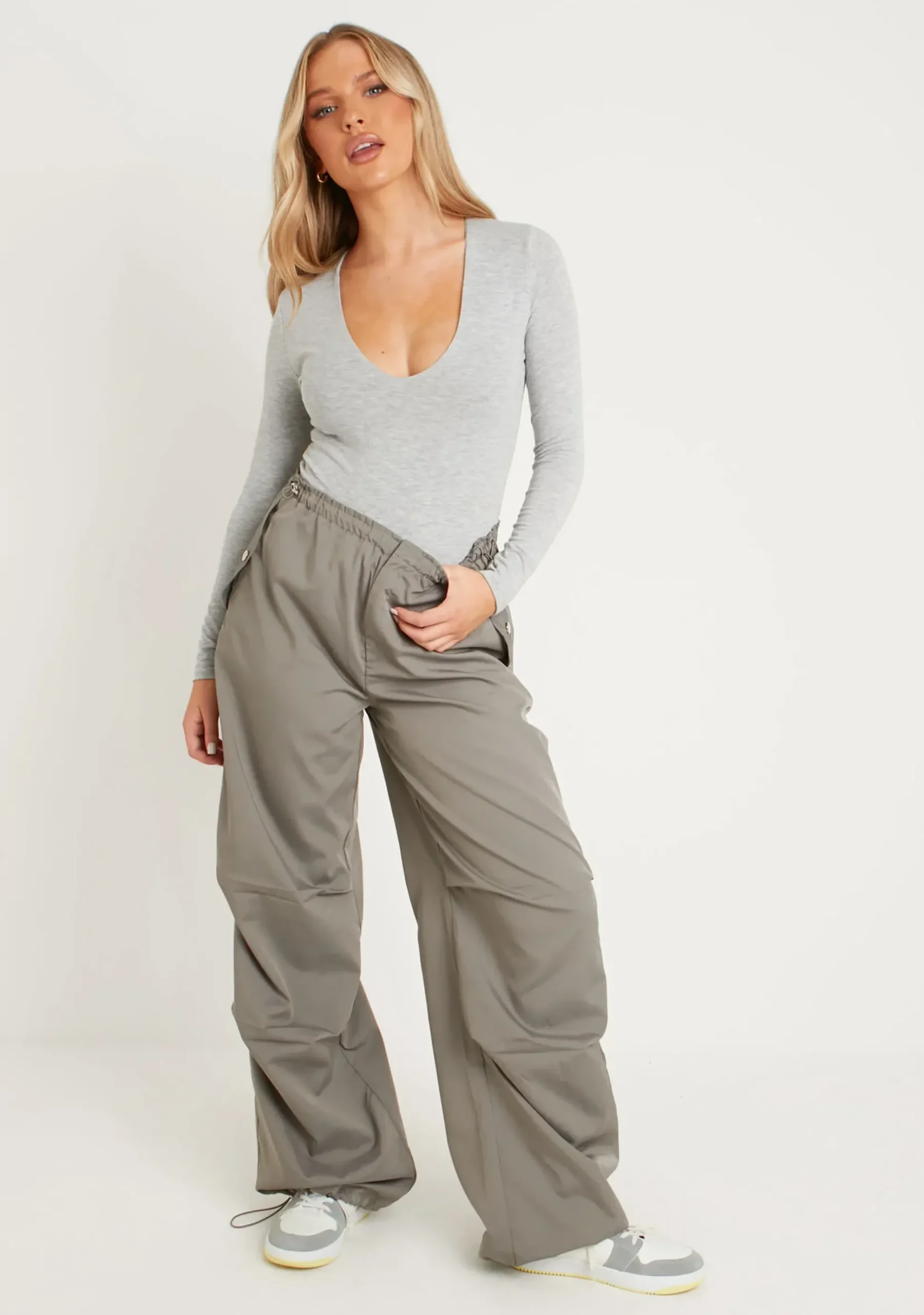 Lisa Grey Marl Long Sleeve Plunge Bodysuit^Missy Empire Shop