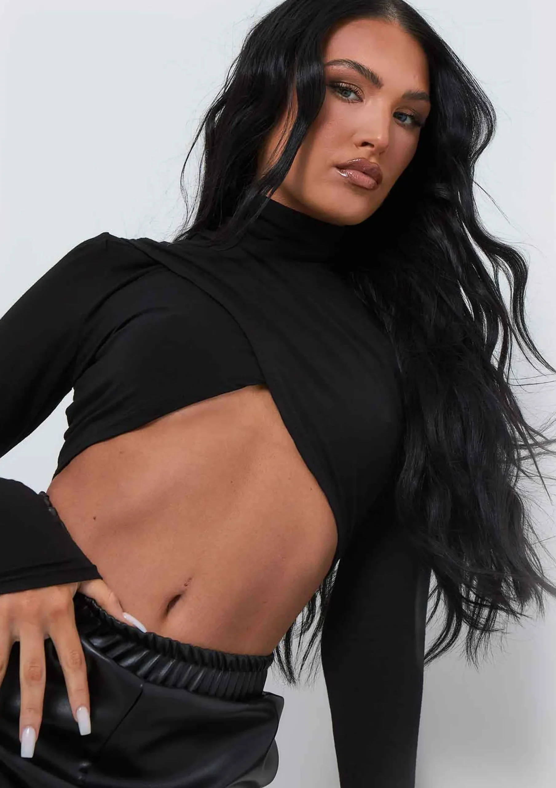 Marlie Black Wrap Over Crop Top^Missy Empire Outlet