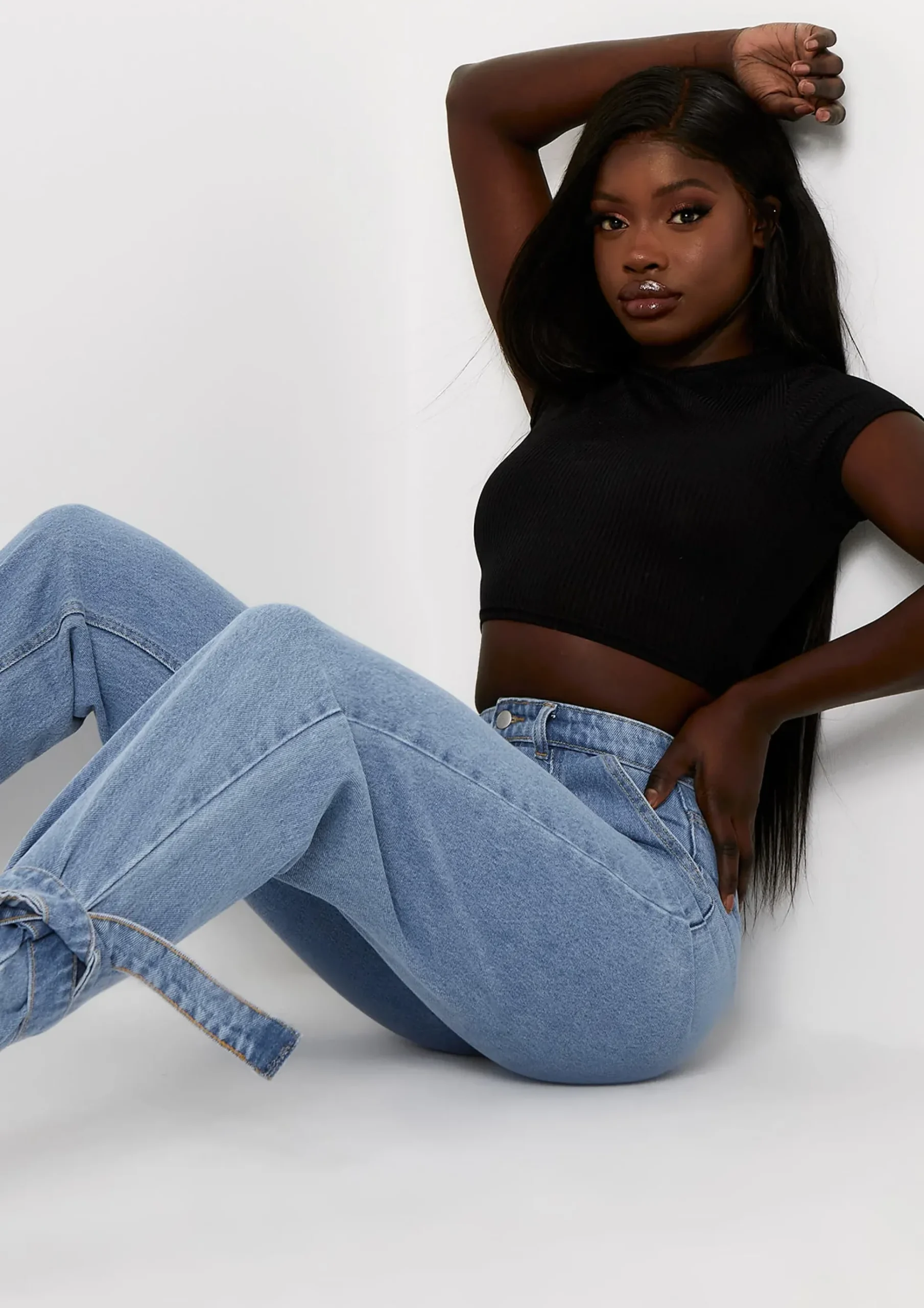 Nina Black Ribbed Short Sleeve Cropped Tee^Missy Empire Shop