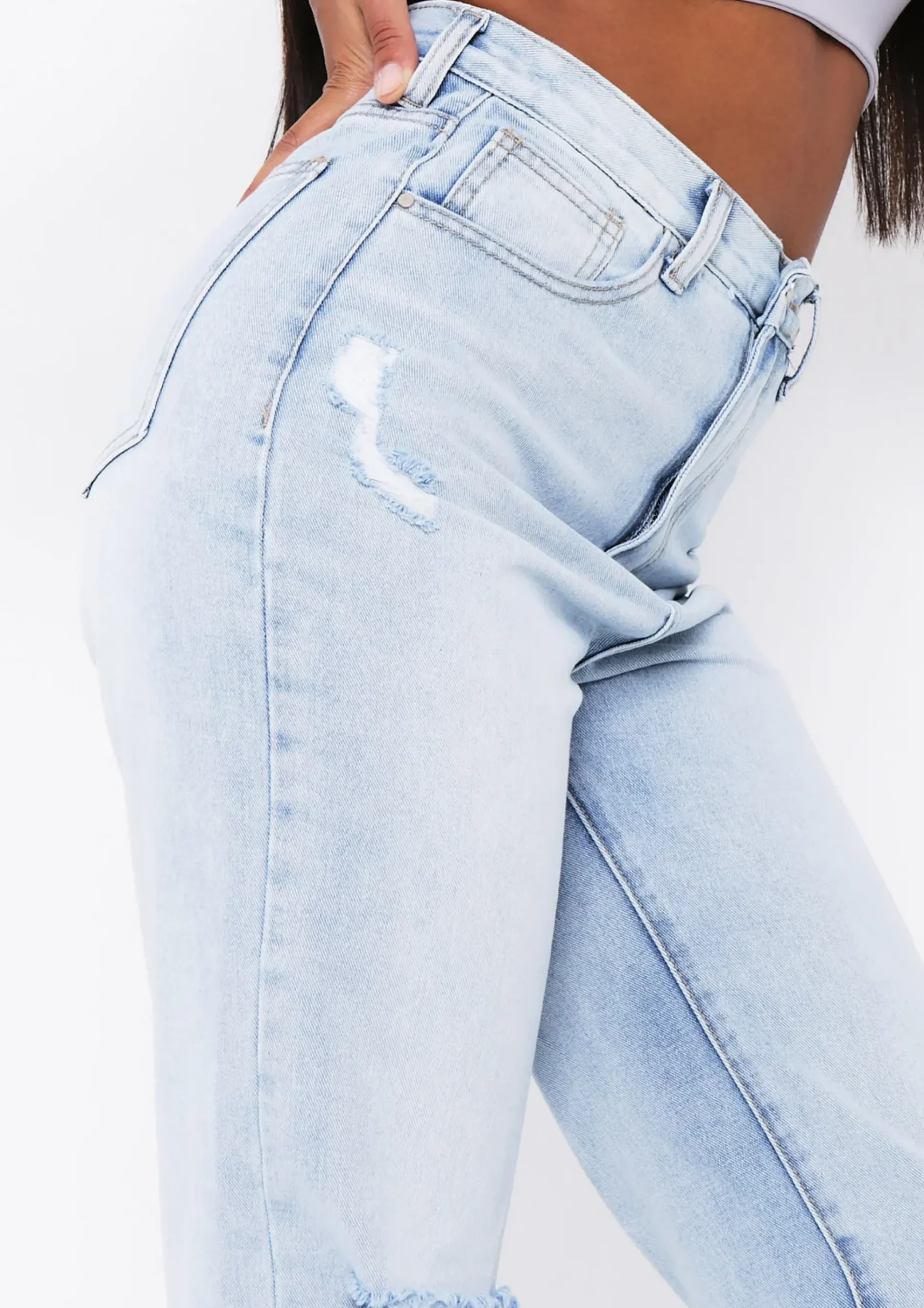 Seera Denim Light Wash Knee Slit Jeans^Missy Empire Sale