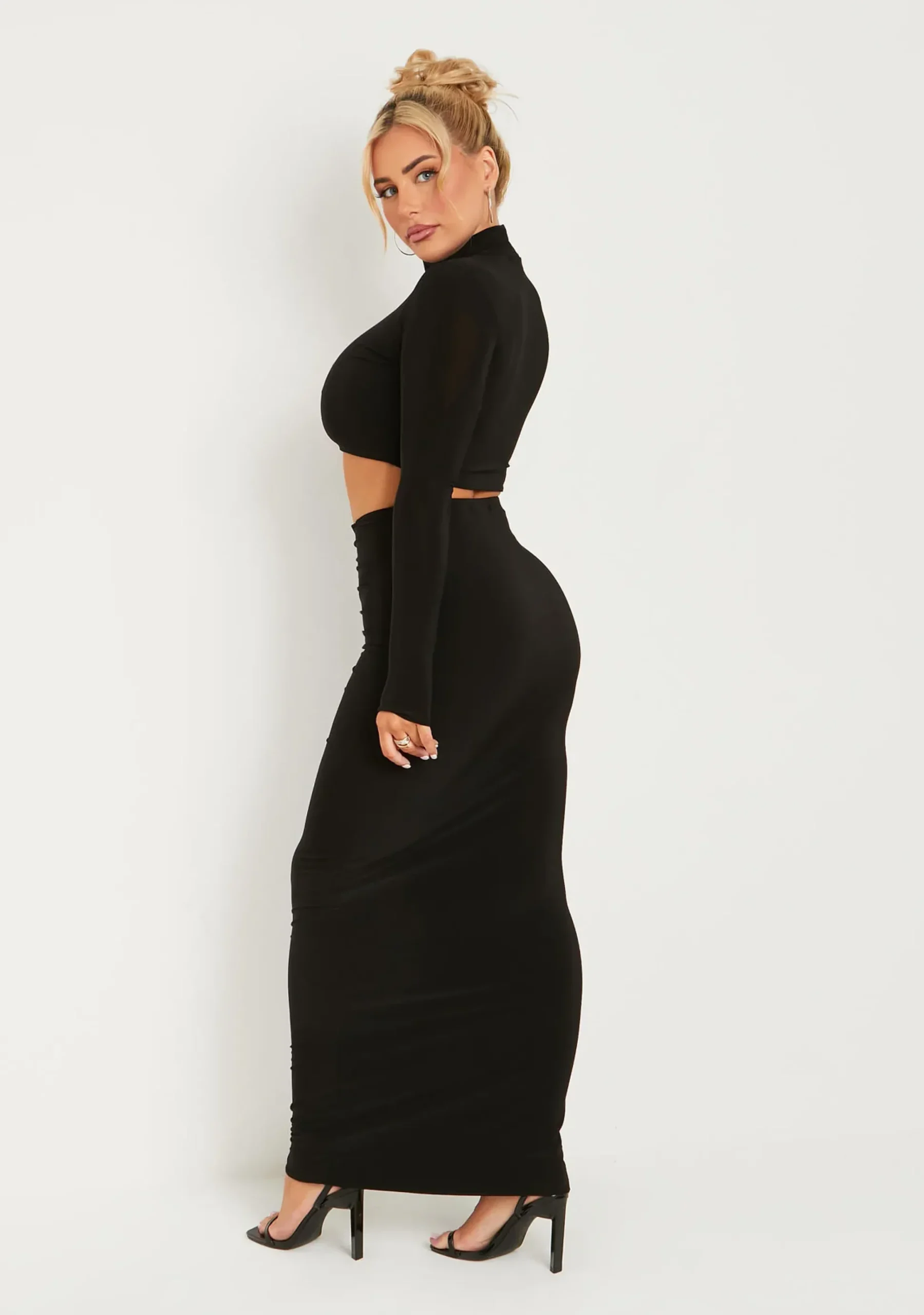 Sierra Black High Neck Long Sleeve Crop Top^Missy Empire Cheap